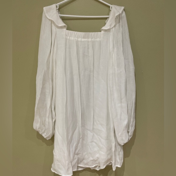 GLAM dress 🤍 - Picture 2 of 5